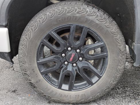 Used 2020 GMC Sierra 1500 Elevation w/ Elevation Convenience Package image 31