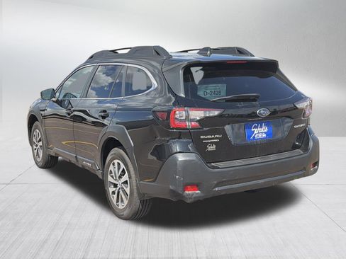 Used 2024 Subaru Outback Premium AWD/4WD image 5
