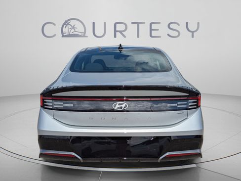 New 2026 Hyundai Sonata SEL FWD image 4