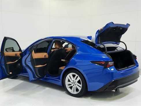 Used 2023 Lexus IS 300 w/ Comfort Package image 31