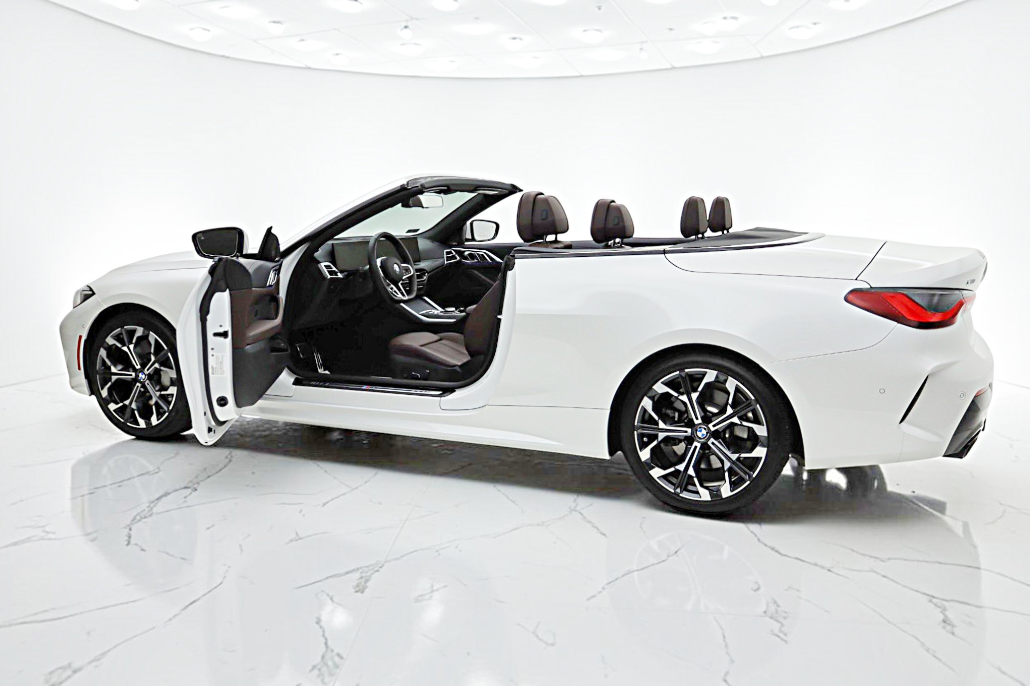 Used 2026 BMW 430i xDrive Convertible w/ M Sport Package AWD/4WD image 6