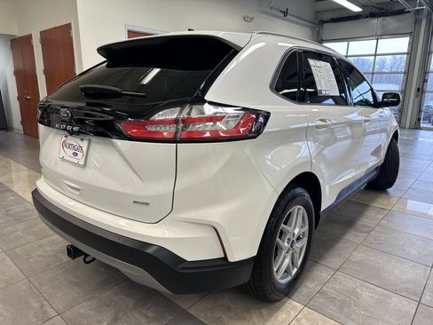 Used 2024 Ford Edge SEL w/ Convenience Package image 13
