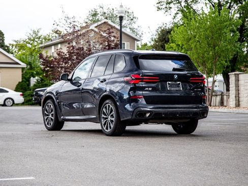 New 2026 BMW X5 xDrive40i w/ M Sport Package AWD/4WD image 3
