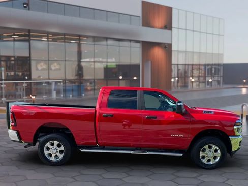 Used 2026 RAM 2500 Big Horn AWD/4WD image 5