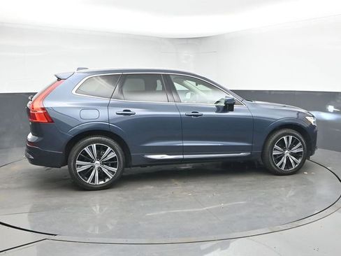 Used 2023 Volvo XC60 B5 Plus w/ Climate Package image 8