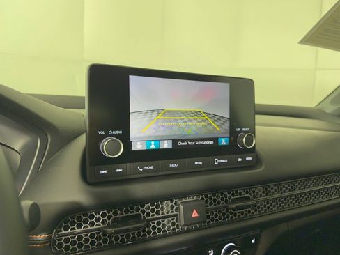 Certified 2025 Honda HR-V Sport image 24
