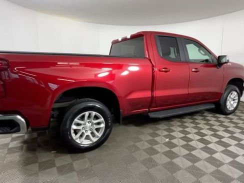 Used 2024 Chevrolet Silverado 1500 LT AWD/4WD image 5
