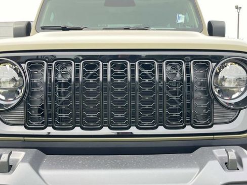 Used 2026 Jeep Wrangler Willys AWD/4WD image 9