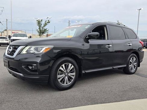 Used 2018 Nissan Pathfinder SL FWD image 2