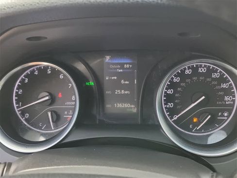 Used 2018 Toyota Camry L image 26