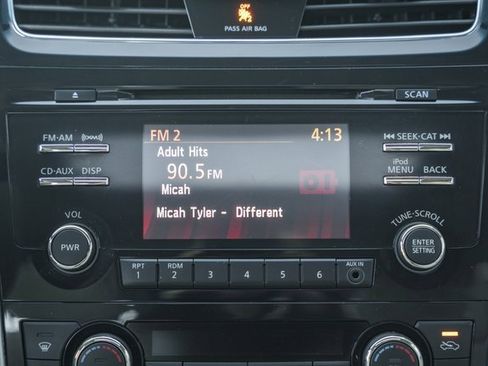 Used 2013 Nissan Altima 2.5 SV w/ 2.5SV Convenience Pkg image 22