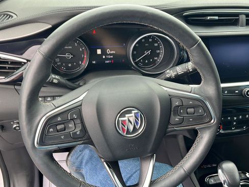 Used 2022 Buick Encore GX Essence w/ Advanced Technology Package image 9