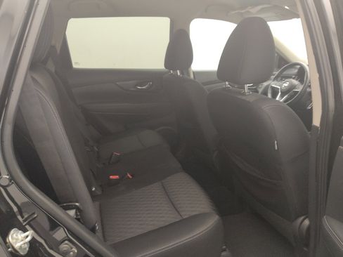 Used 2019 Nissan Rogue SV AWD/4WD image 19
