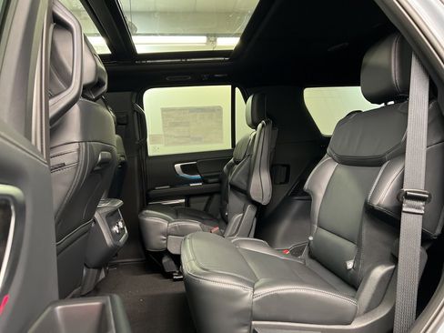New 2026 Ford Expedition Platinum w/ Stealth Appearance Package image 34