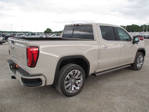 New 2026 GMC Sierra 1500 Denali w/ Denali Reserve Package AWD/4WD image 5