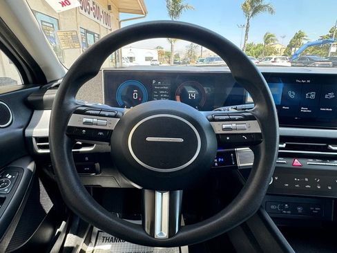 Used 2025 Hyundai Sonata SEL FWD image 11