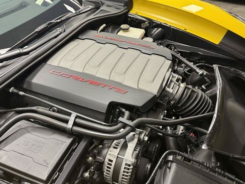 Used 2015 Chevrolet Corvette Stingray Convertible w/ 2LT Preferred Equipment Group RWD image 23