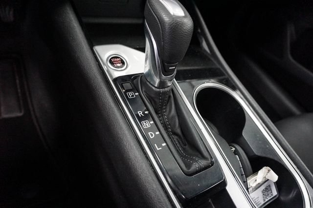 Used 2024 Nissan Altima 2.5 SV FWD image 14