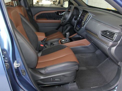 Used 2025 Subaru Forester Touring AWD/4WD image 29
