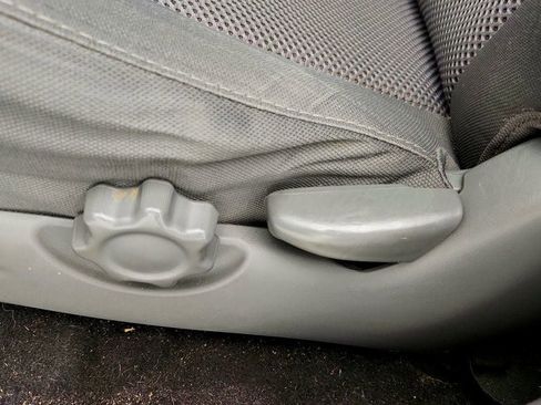 Used 2015 Toyota Tacoma 4x4 Double Cab image 11