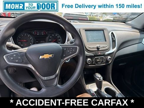 Used 2018 Chevrolet Equinox LT FWD image 32