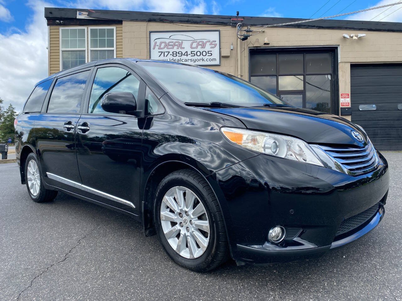 Used 2012 Toyota Sienna Limited w/ Premium Pkg AWD/4WD image 39