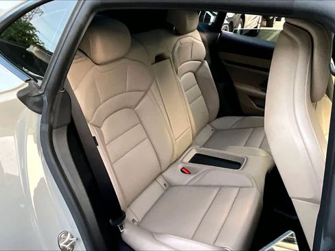 Used 2022 Porsche Taycan 4 Cross Turismo image 19