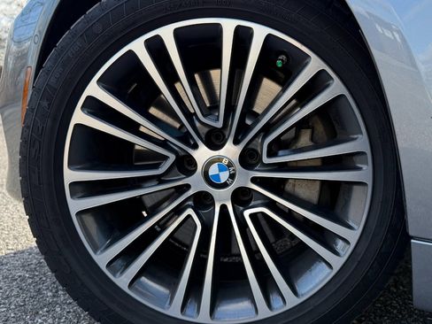 Used 2017 BMW 530i xDrive image 24