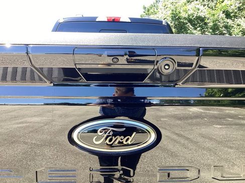 New 2026 Ford F250 Lariat w/ Black Appearance Package AWD/4WD image 10