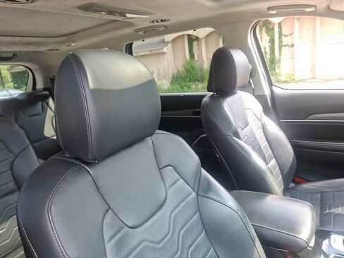 Used 2022 Kia Telluride SX w/ SX Prestige Package image 12