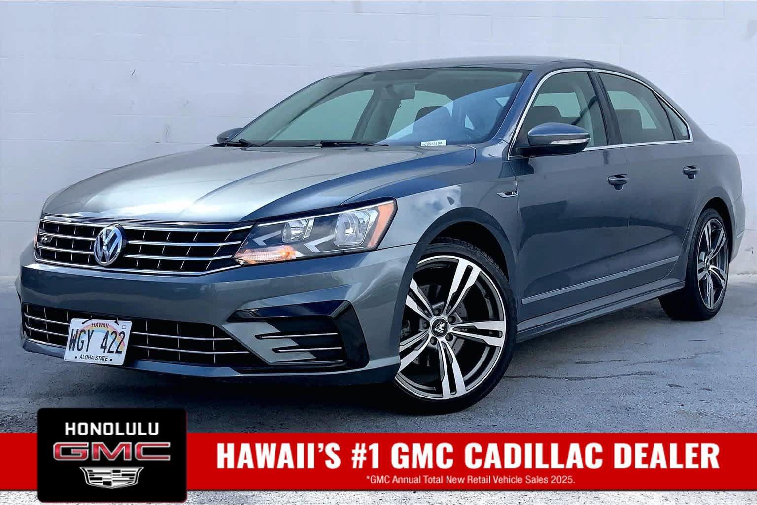 Used 2017 Volkswagen Passat 1.8T R-Line FWD image 1