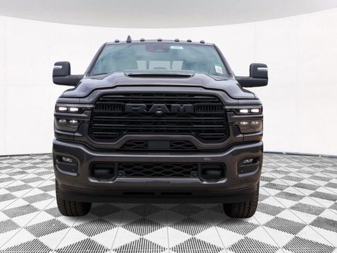 New 2026 RAM 2500 Laramie AWD/4WD image 7
