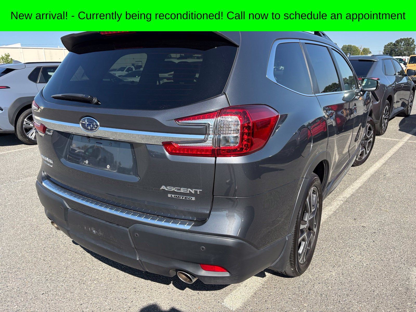 Used 2023 Subaru Ascent Limited w/ Technology Package AWD/4WD image 5