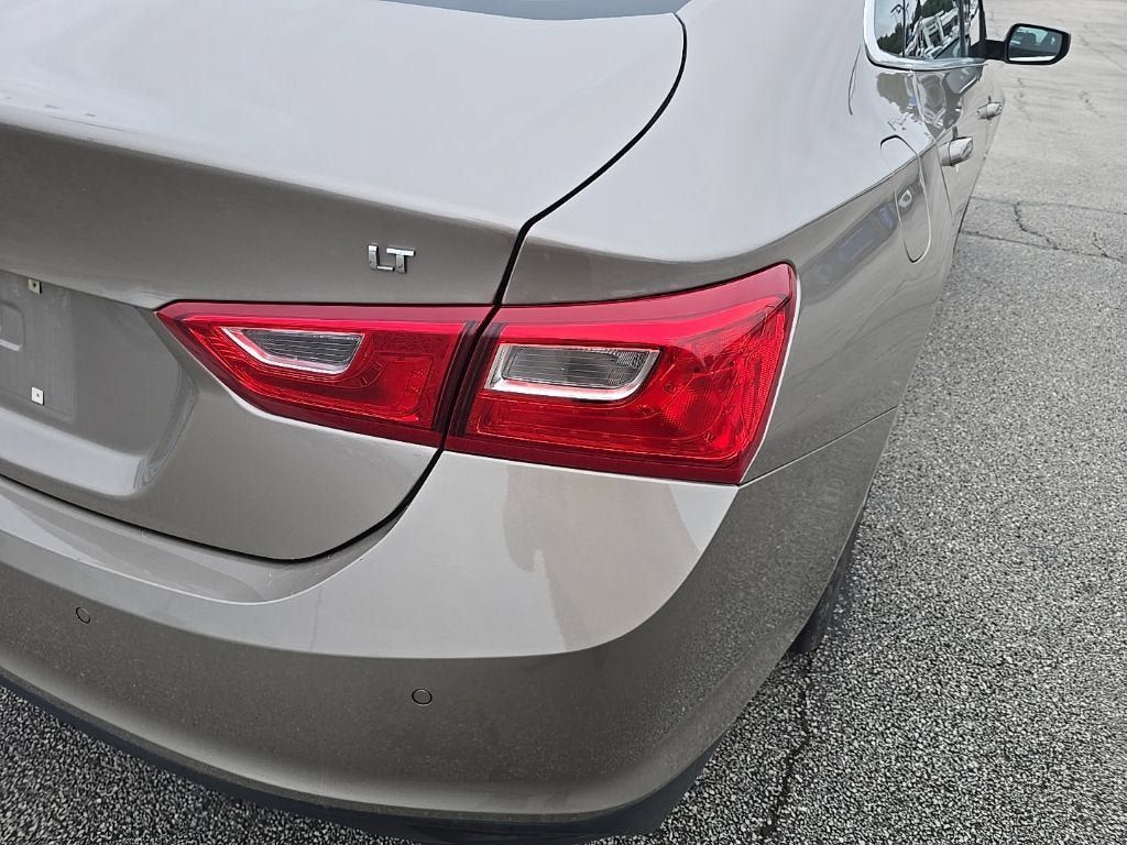 Used 2025 Chevrolet Malibu LT FWD image 6