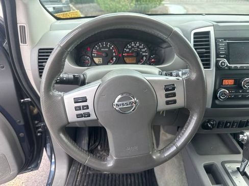 Used 2016 Nissan Frontier SV w/ SV Value Truck Package AWD/4WD image 13