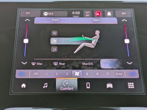 Used 2025 Jeep Grand Cherokee L Laredo image 25