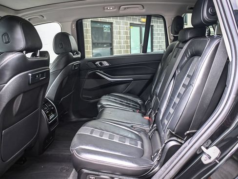 Used 2020 BMW X7 xDrive40i w/ Premium Package AWD/4WD image 13