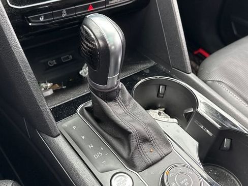 Used 2018 Volkswagen Atlas SEL Premium image 34