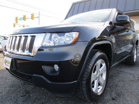 Used 2013 Jeep Grand Cherokee Laredo image 4