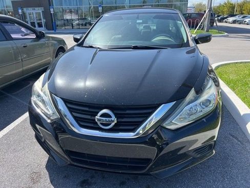 Used 2016 Nissan Altima 2.5 S w/ Power Driver Seat Package image 2