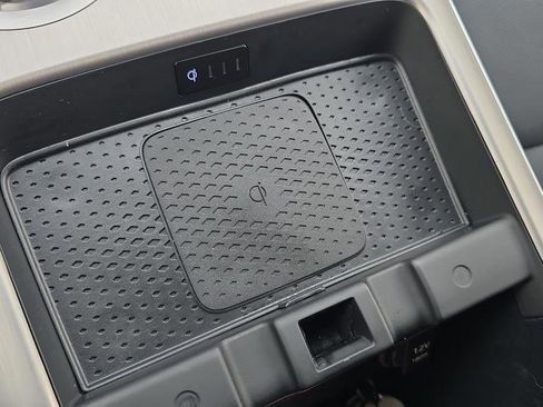 New 2026 Genesis GV70 2.5T Advanced image 18