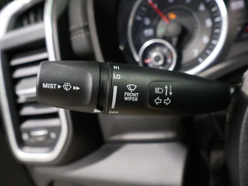 Used 2020 RAM 1500 Laramie image 36