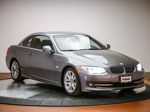 Used 2013 BMW 328i Convertible RWD image 6