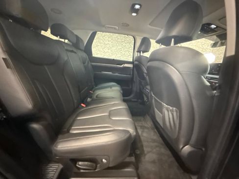 Used 2025 Hyundai Palisade SEL FWD image 13
