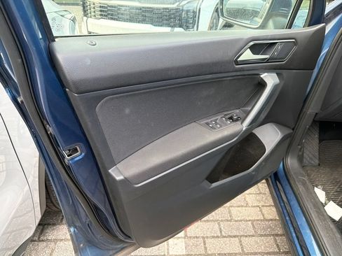 Used 2018 Volkswagen Tiguan S FWD image 11