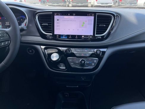 New 2026 Chrysler Pacifica Select w/ S Appearance Package FWD image 23