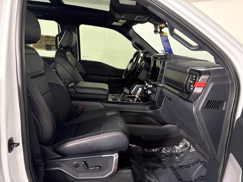 Used 2025 Ford F150 Raptor AWD/4WD image 37