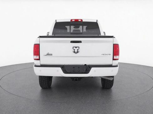 Used 2018 RAM 2500 Big Horn w/ Sport Appearance Group AWD/4WD image 7