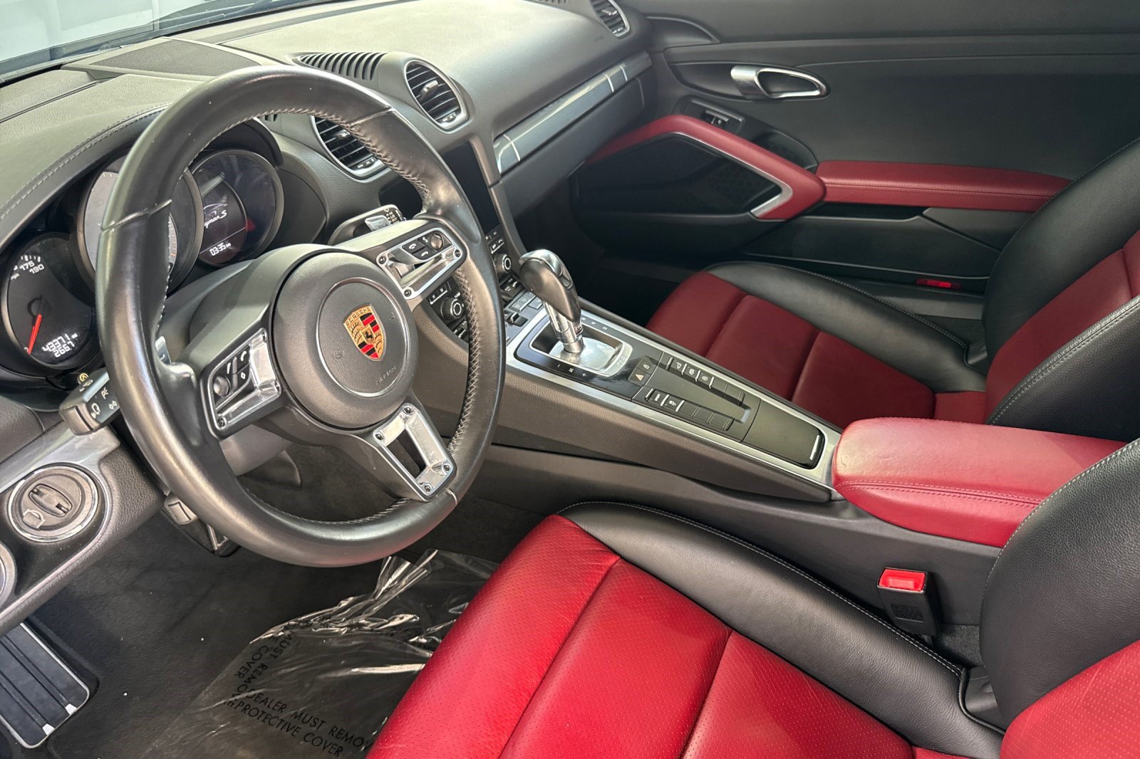 Used 2019 Porsche 718 Cayman S RWD image 11