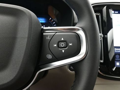 New 2026 Volvo XC40 B5 Plus w/ Protection Package Premier AWD/4WD image 24